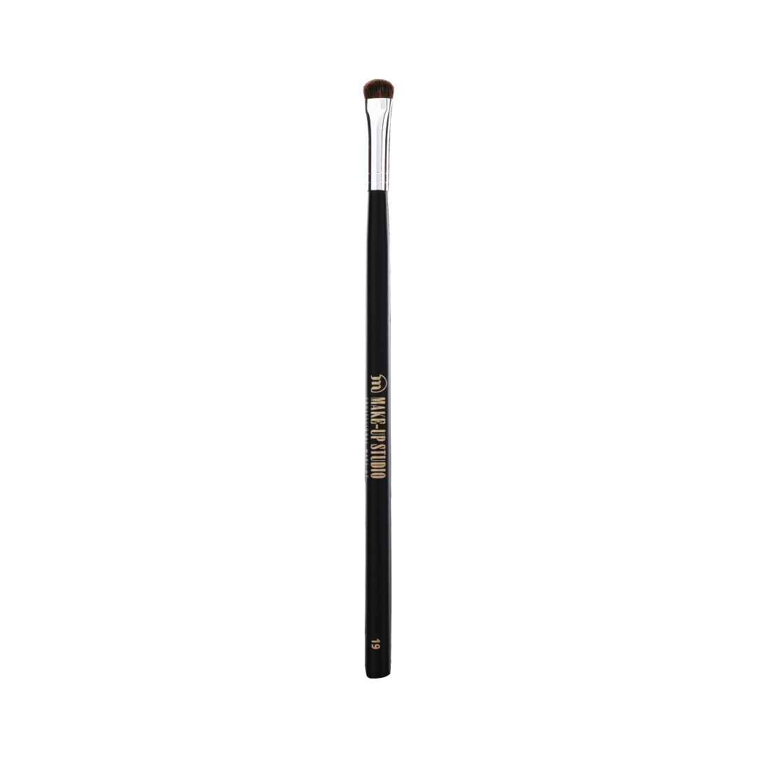 Make-Up Brush Pro Range No. 19